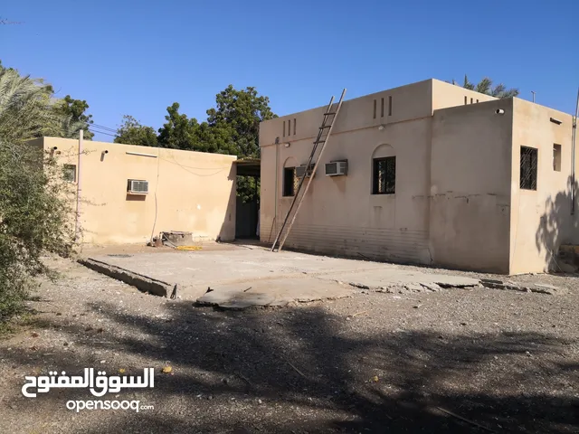 200 m2 4 Bedrooms Townhouse for Rent in Al Batinah Sohar