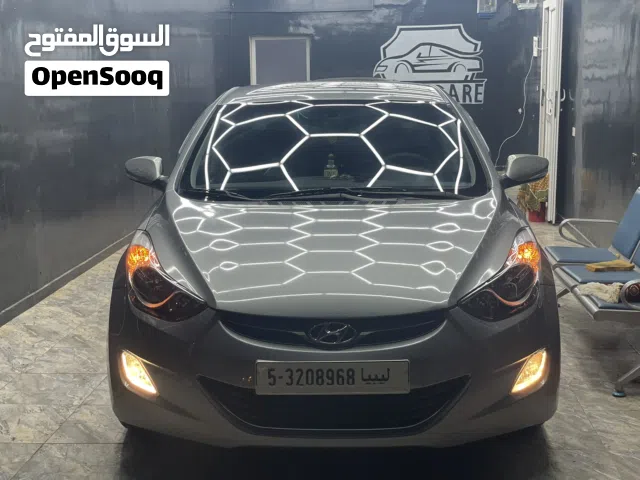 2014 هيونداي افانتي Limited