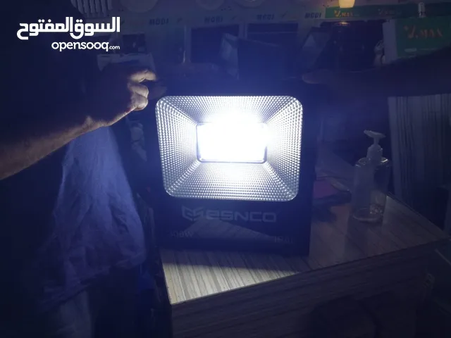 الأضواء الكاشفة وزخارف إنارة المنزل للإيجار (للإيجار فقط) /spotlights for rent