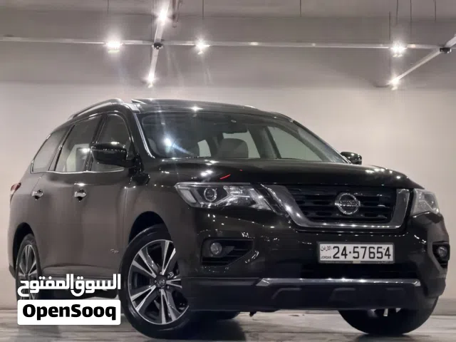 2017 نيسان باثفايندر SV
