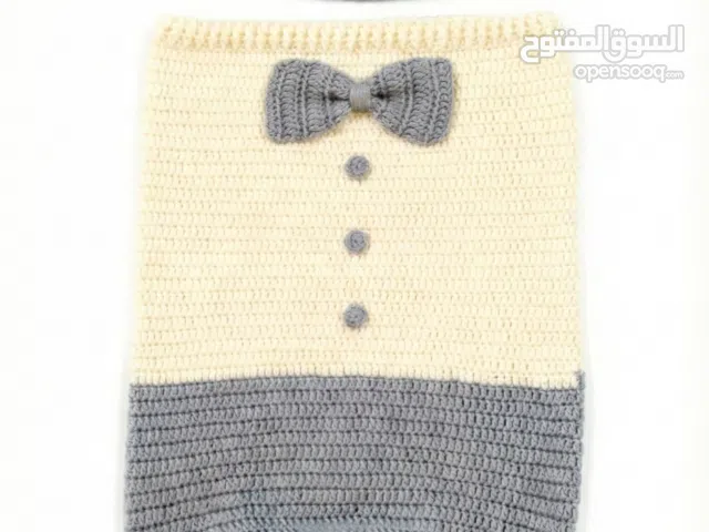 طقم مهاد كروشيه للمواليد مع قبعة وجزمة - لفة بيبي أنيقة (أولاد/بنات)