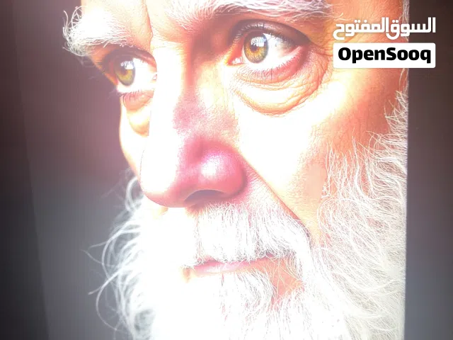 شاومي باد 7 . ذاكره 256 . نضيف جداا . ملحقاتة شاحن 45 . + كفر الاصلي مالتة .