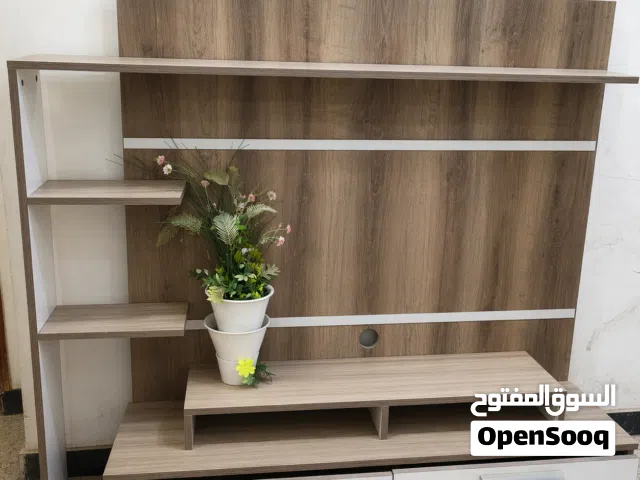 ميز شاشة للبيع