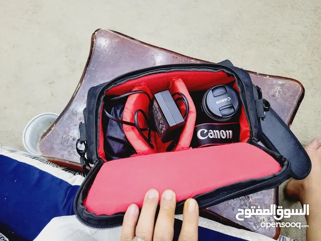 للبيع كاميرا   700d   camera  Canon  Full HD 1080p