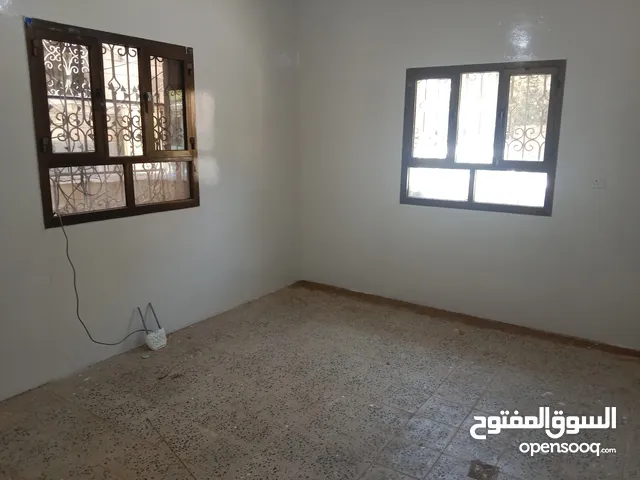 144m2 3 Bedrooms Apartments for Rent in Sana'a Fag Attan