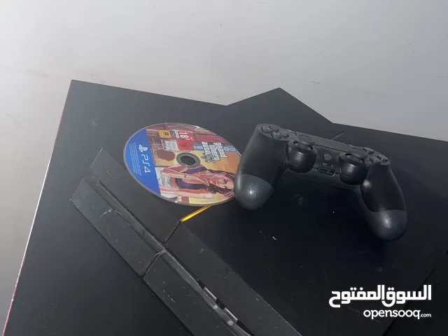 للبيع بي حالة جيدة مع ديسك جئ تي آي PlayStation 4