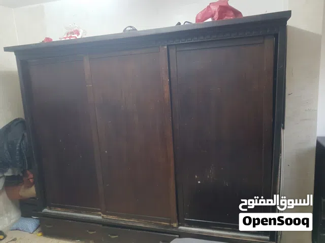 غرفة نوم خشب لاتيه وقشرة بلوط للبيع