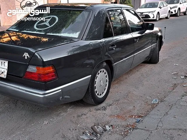 Mercedes Benz SE-Class 1987 in Baghdad
