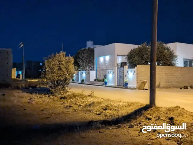 فيلا في القوارشة الشارع المقابل لشيل الشلطامي