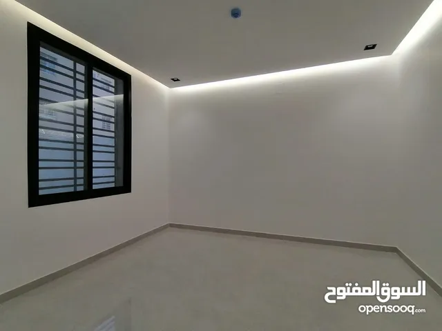 172 m2 3 Bedrooms Apartments for Rent in Al Riyadh Al Yarmuk