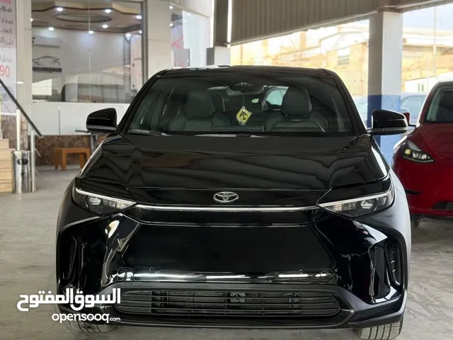 Toyota Bz4x 2023 (وارد امريكي تصنيع اليابان) جمرك اليوم ترخيص وتأمين سنه كامله