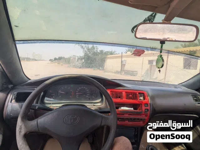 1995 تويوتا كورولا LE