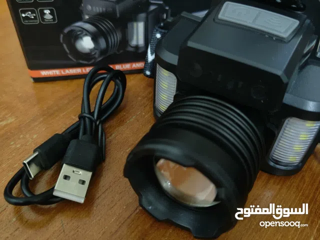 كشاف راس به العديد من المميزات