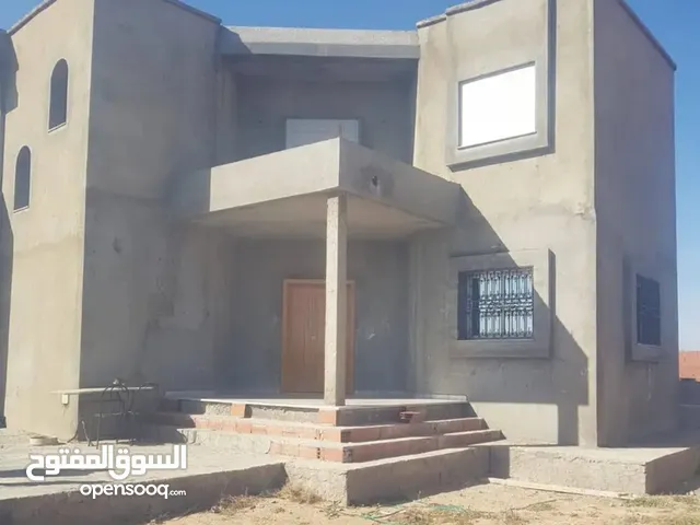 منزل من زوز طوابق للبيع في صفاقس