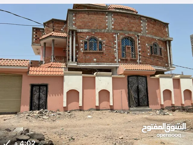 360m2 More than 6 bedrooms Villa for Sale in Aden Al Buraiqeh