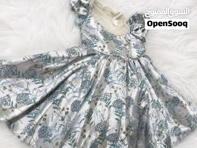 فستان لبسه واحده