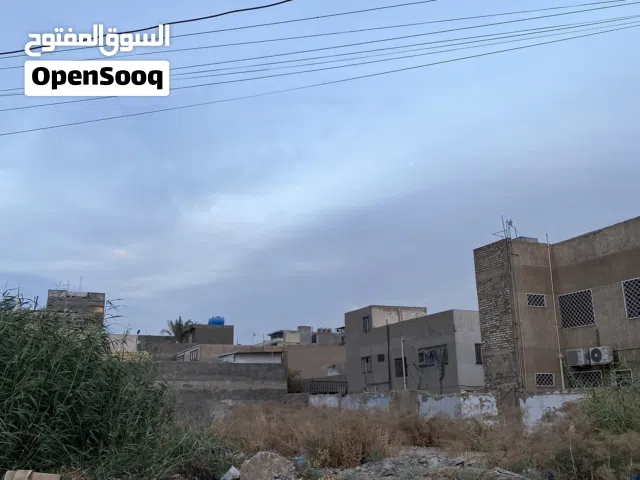 للبيع قطعة ارض مساحة 890 متر في السيدية شارع التجاري داخل فرع قاعة اعزاز للبيع محلة 821