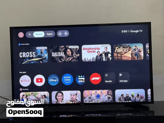سامسونج 50 بوصه نظيف جدا مع قواعده وريموته