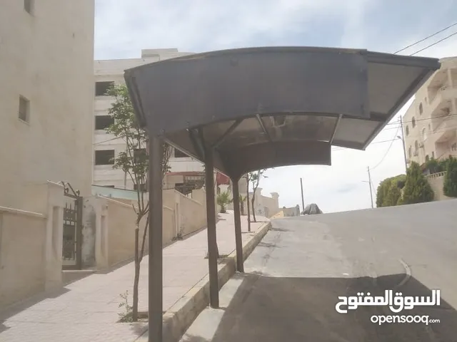 مضلية شمس سياره طول 5 متر وعرض 2 متر و 80 سم بحالة الجديد