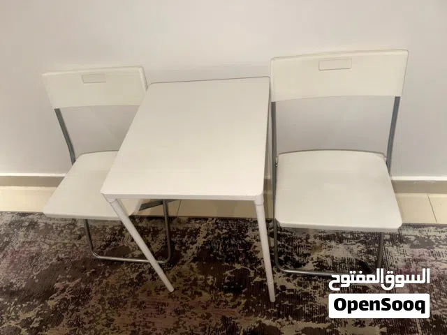 طاولة مطبخ