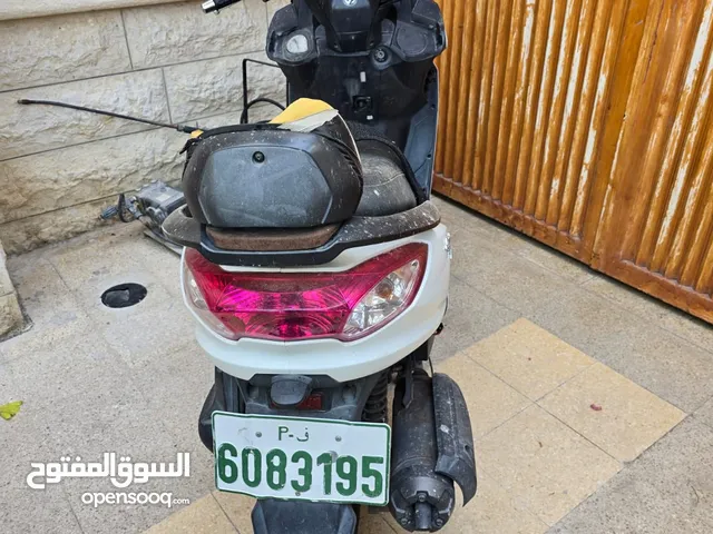 دراجة sym ضفة قانوني