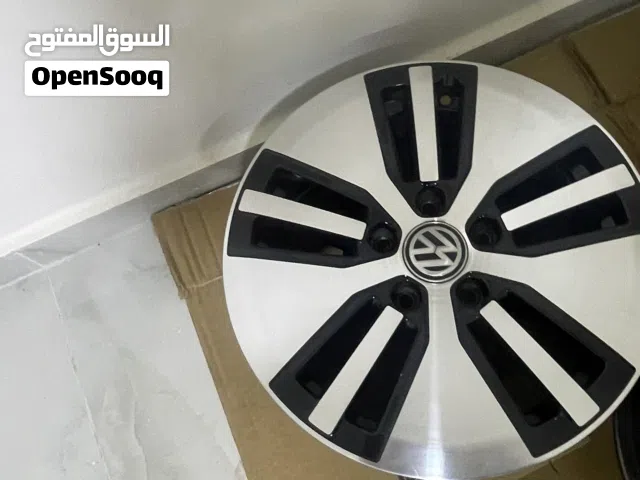 جنطات E-Golf بحالة الوكالة