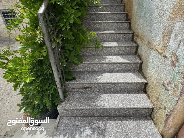 110 m2 3 Bedrooms Apartments for Rent in Ramallah and Al-Bireh Ein Musbah