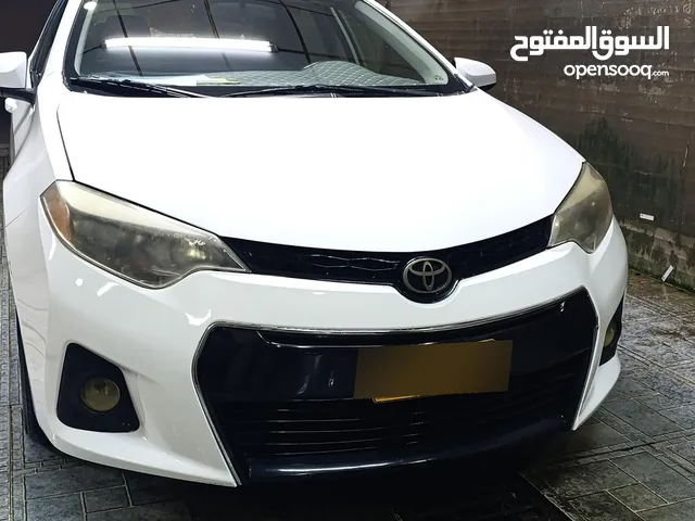 corolla 2015