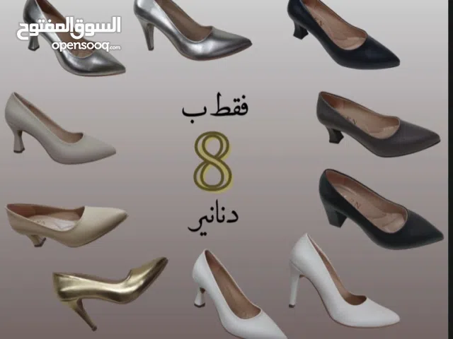 هيلز بارتفاعات متعدده من 3سم_9سم متوفر من 36 إلى 42 دعسه اسفنجيه _طبيه وقوالب مريحه