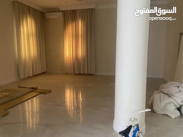 1000 m2 More than 6 bedrooms Villa for Rent in Al Rayyan Other