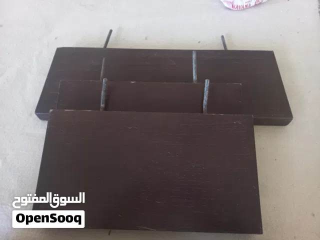 رفوف خشب ثقيلة قشرة بلوط