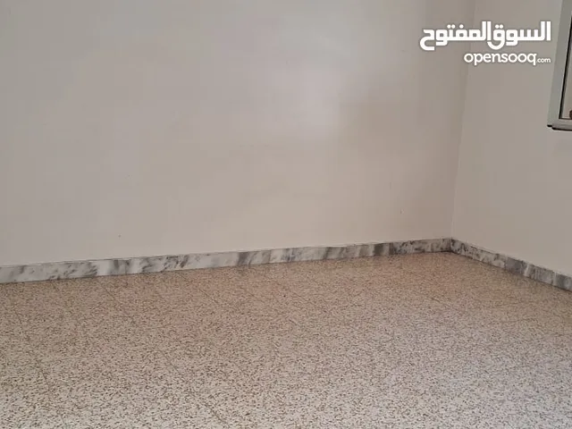 90 m2 1 Bedroom Apartments for Rent in Benghazi Keesh