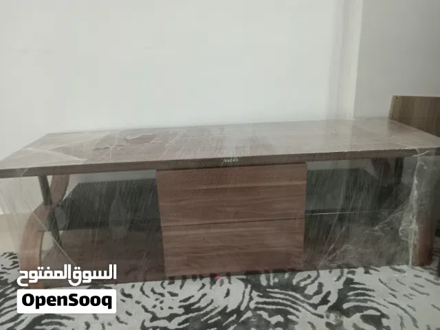 طاوله شبه جديد وكاله لصاله تفصيل