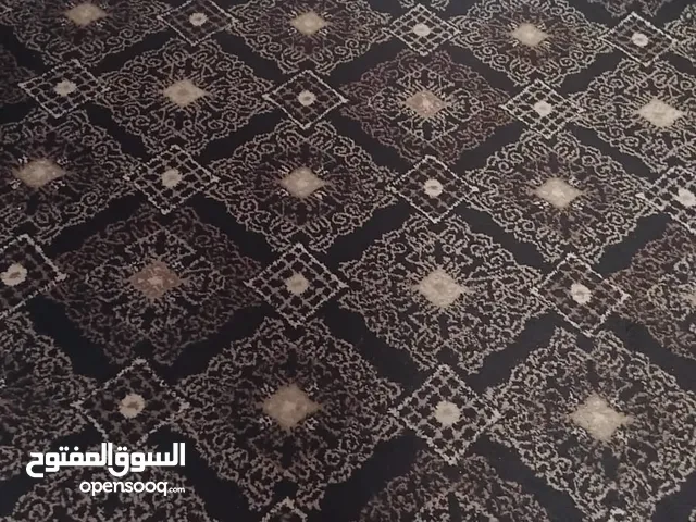 سجادة قص قياس 5*4 متر  بحالة جيدة