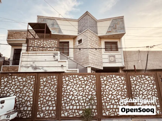 160 m2 4 Bedrooms Townhouse for Sale in Baghdad Dora
