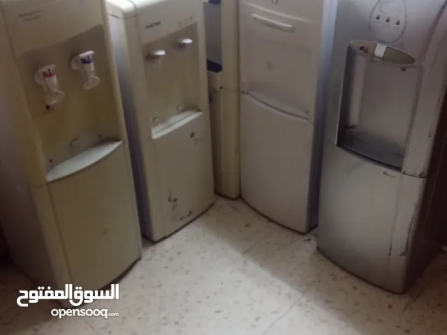 أي كولر ماء بس في 20 دينار طبعا مش مصلحه أو مفتوحه شغال حمي بارد ماشاءالله العنوان الزرقاء حي رمزي