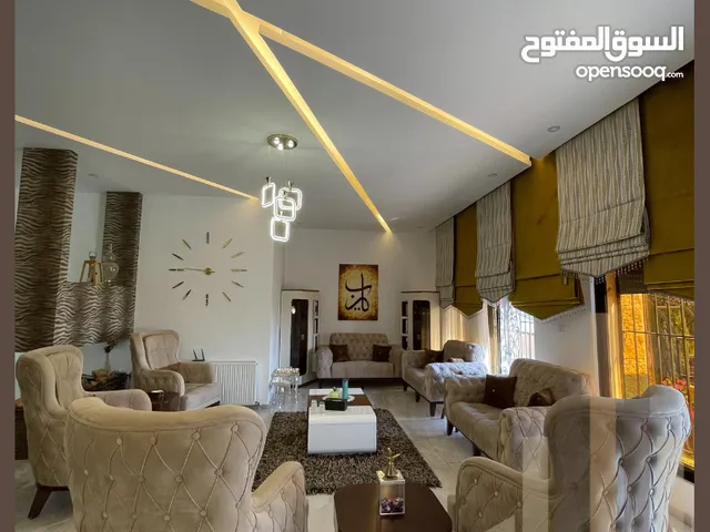 600 m2 4 Bedrooms Villa for Sale in Amman Badr Jdedeh