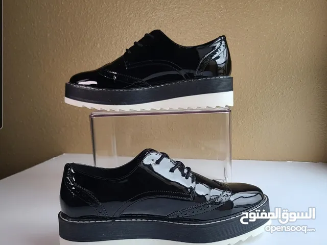 Zara black patent chunky loafer derby shoes with a platform sole