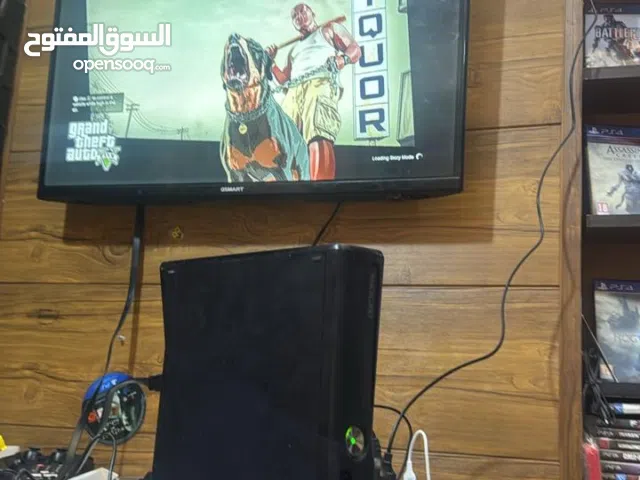 Xbox 360 معدلة ومع 11 لعبه وconroller