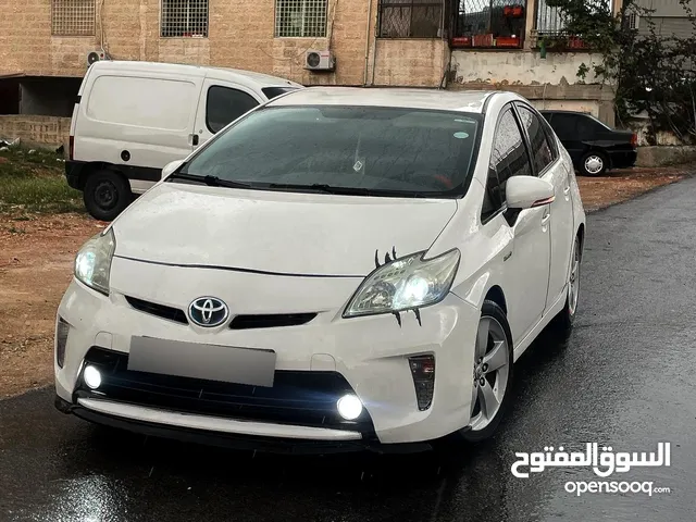تويوتا بريوس 2012 اوروبي بسعر حرق