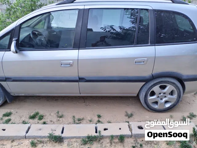 2004 أوبل زافيرا