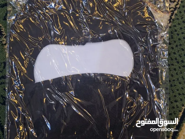 ماسكات و جوانتي بأشكال متنوعه