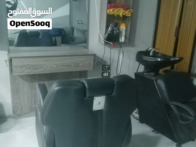 كرسي حلاقة مع مغسلة مع كاونتر