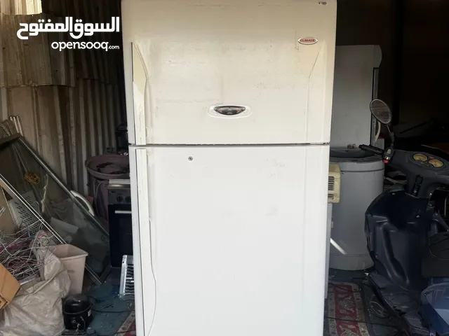 يوجد ثلاجات حجم كبير 70 دينار وجفافات وغسالات ومكيفات سبليت وطاوله طعام وميكرويف وغيرها