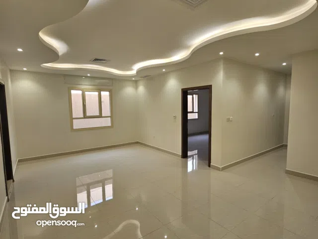 400 m2 4 Bedrooms Apartments for Rent in Mubarak Al-Kabeer Abu Ftaira