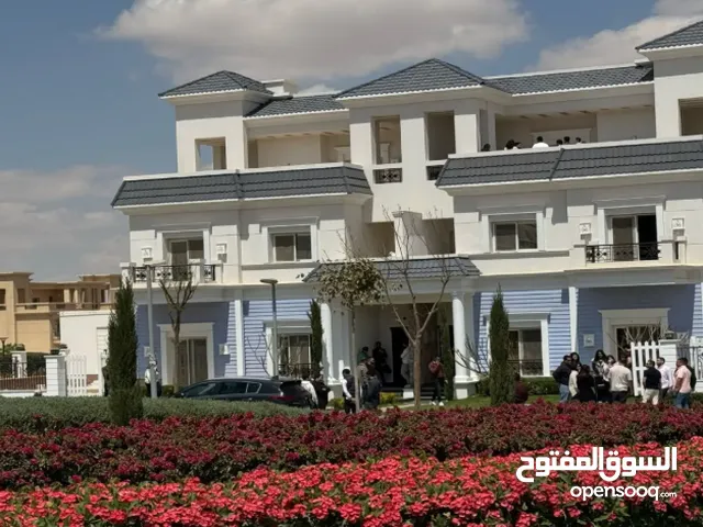 فيلا فى العاصمة استلام فورى ماونتن فيو Grand Valleys - العاصمة الإدارية الجديدة كاملة التشطيب
