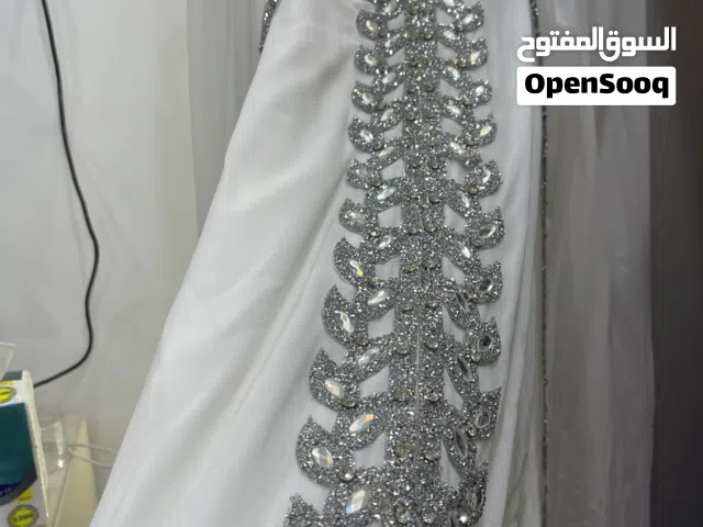 فستان عقد ومناسبات ب 50