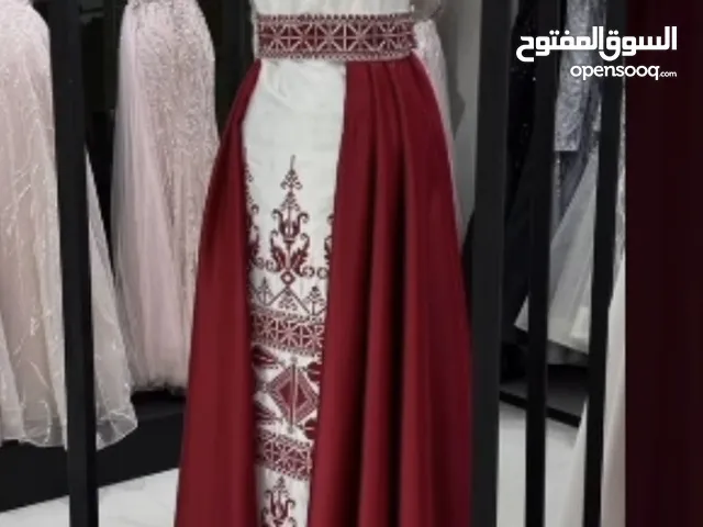 ثوب حنا مع طرحة للبيع