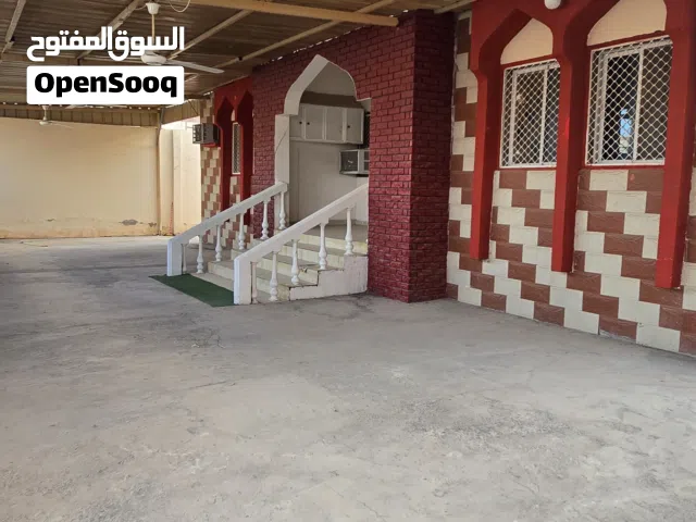 200 m2 4 Bedrooms Townhouse for Rent in Al Batinah Saham