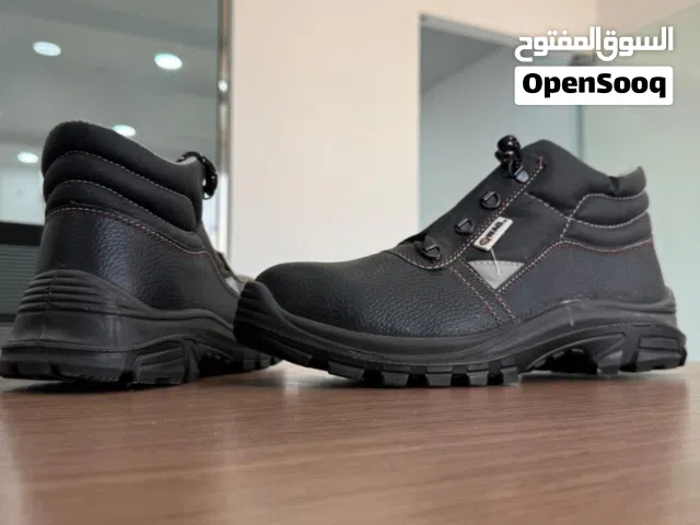 عرض تصفية فقط ب 4.300 بيسة حذاء سيفتي من شركة WAQ متوفر لدى سياب للتجارة.  WAQ SAFTY CHOOSE [SIYAB]